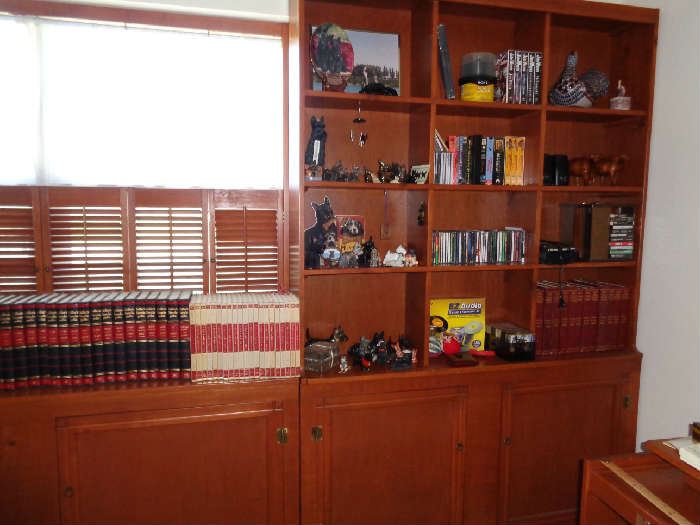 BOOKCASES, BOOKS, CDS, CASSETTES AND OTHER ITEMS