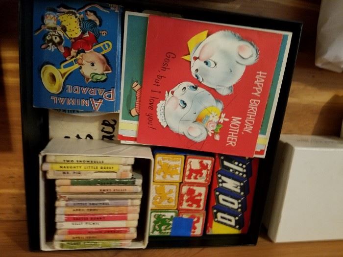 Children's books and games - Vintage