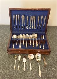 Holmes and Edwards “Romance” 91 piece sliver plate set