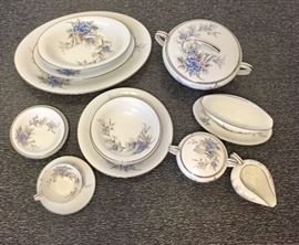 Noritake #5520 89 piece china set