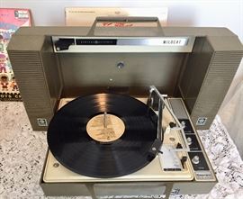 GE Wildcat portable turn table