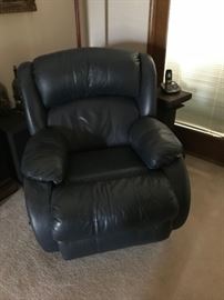 Leather recliner - lazy boy