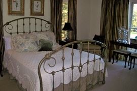 Gorgeous iron bed!