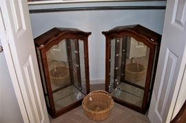 Pr. display cases
