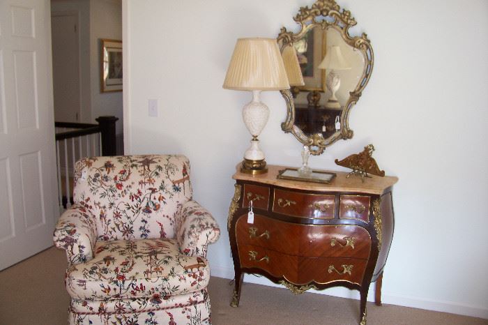 French MT commode
