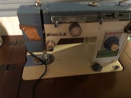 white vintage sewing machine