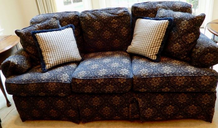 PAIR OF SHERRILL COUCHES