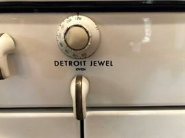 Detroit Jewel Oven