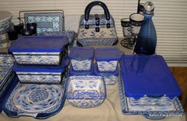 Temptations Cookware, this is just beautiful, a lot of pieces in slightly different patterns