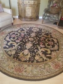 Large round area rug