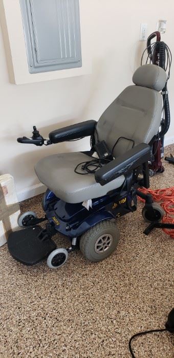 pride jazzy select power chair - runs great!