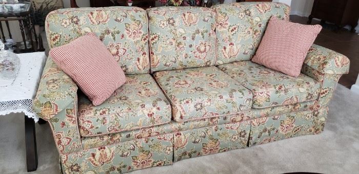 formal LR sofa - hardly used