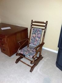 Antique Rocking chair, Great condition.