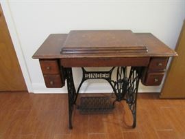 Antique Treadle Singer Sewing Machine 