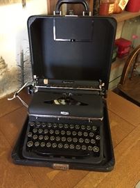 Antique Royal Astoria Typewriter Mint