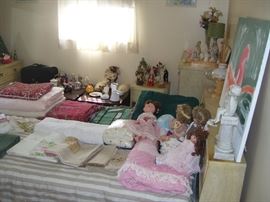 Dolls with......some art.