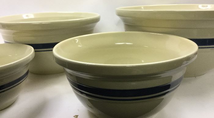 Roseville Nesting Pottery Bowls  http://www.ctonlineauctions.com/detail.asp?id=750123