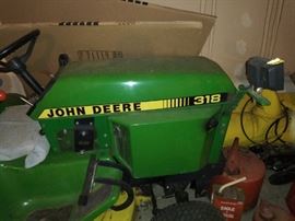 John Deer 318