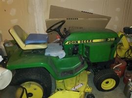 John Deer 318-780 Hours-52 Inch Blade