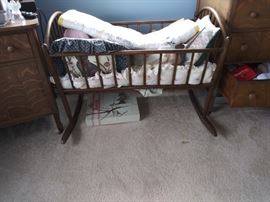Vintage Baby/Doll Crib