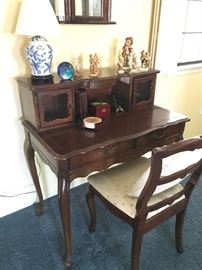  Charming little desk and chair. Nice wall vitrine. 