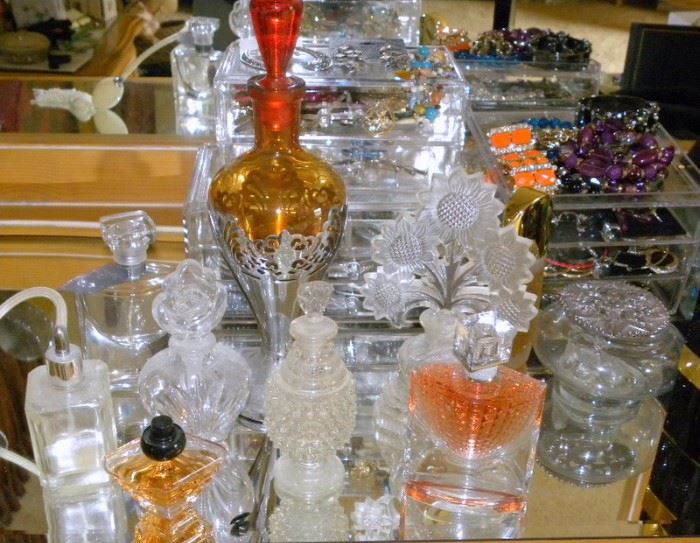 Vintage & Antique Perfume Bottles