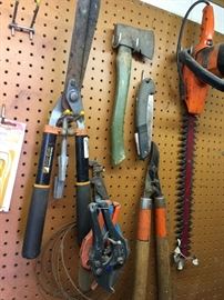 yard tools 
