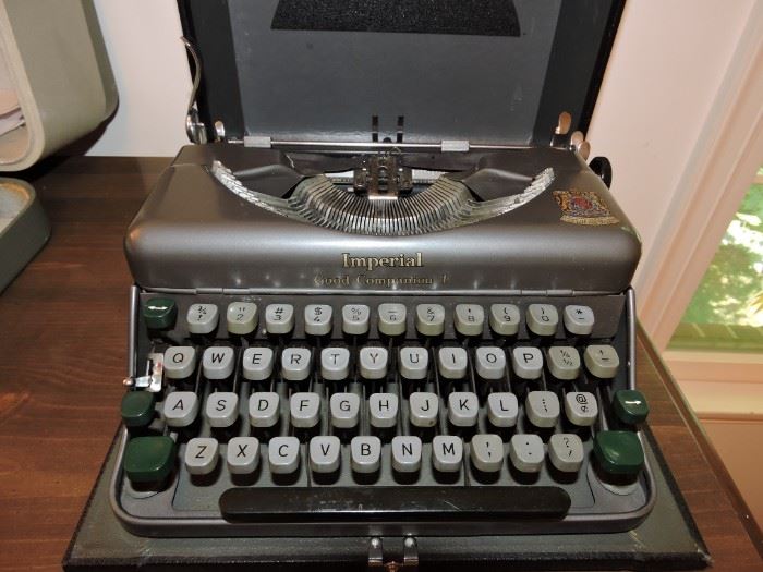 Imperial "Good Companion"  manual typewriter