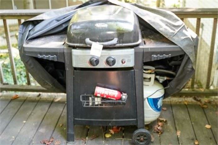 UNIFLAME Outdoor Grill with Propane Tank