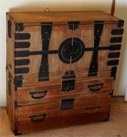 Vintage Chinese Tansu Chest