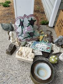 Outdoor art and statuary 