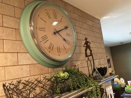 Big IKEA wall clock, quartz