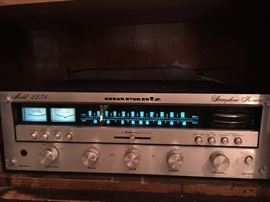 Marantz Model 2238 receiver