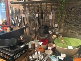 Chicago Metallic, Kaiser, Wilton