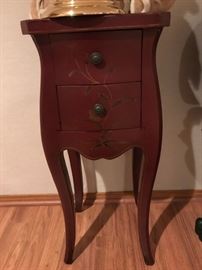 SMALL BOMBAY SIDE TABLE