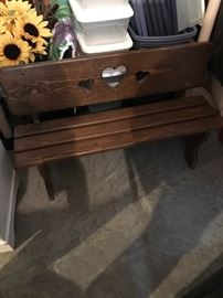 CHILD/DOLL BENCH