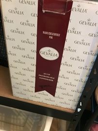 SEVERAL COFFEE MAKERS