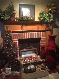 Christmas and other decorative items.