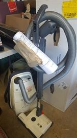 Sebo Vacuum - Yaples Reconditioned - Works Great