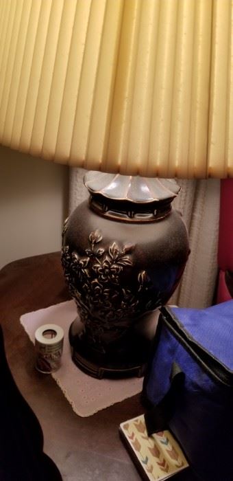 Beautiful lamp brown ginger jar embossed Asian style (have pair)
