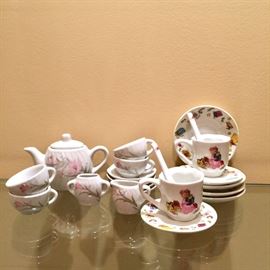 Miniature tea sets