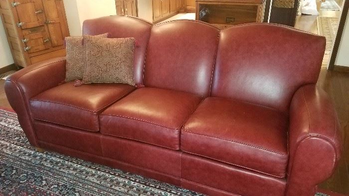 Ethan Allen leather sofa-excellent condition!!