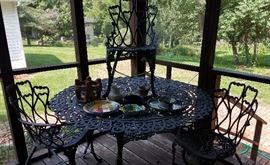 Much outdoor!! Degginger patio