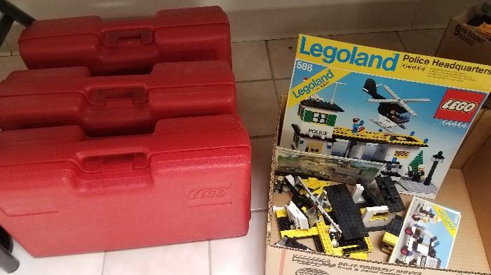 Much Legos!!