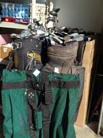 many golf clubs