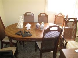 Dining room table set
