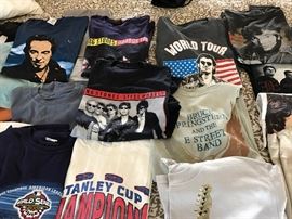 AUTHENTIC CONCERT TEES