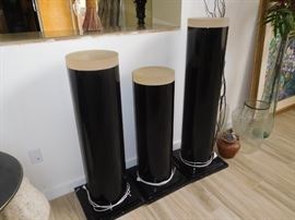 Lighted pedestals