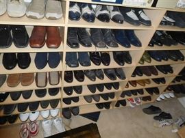 Many pairs of shoes 16 D