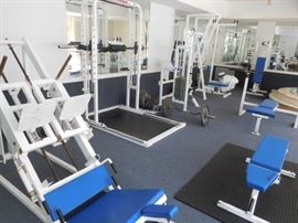 Complete weight room